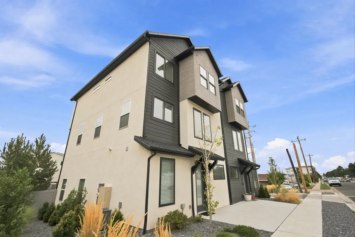 South Ogden Townhomes — side elevation