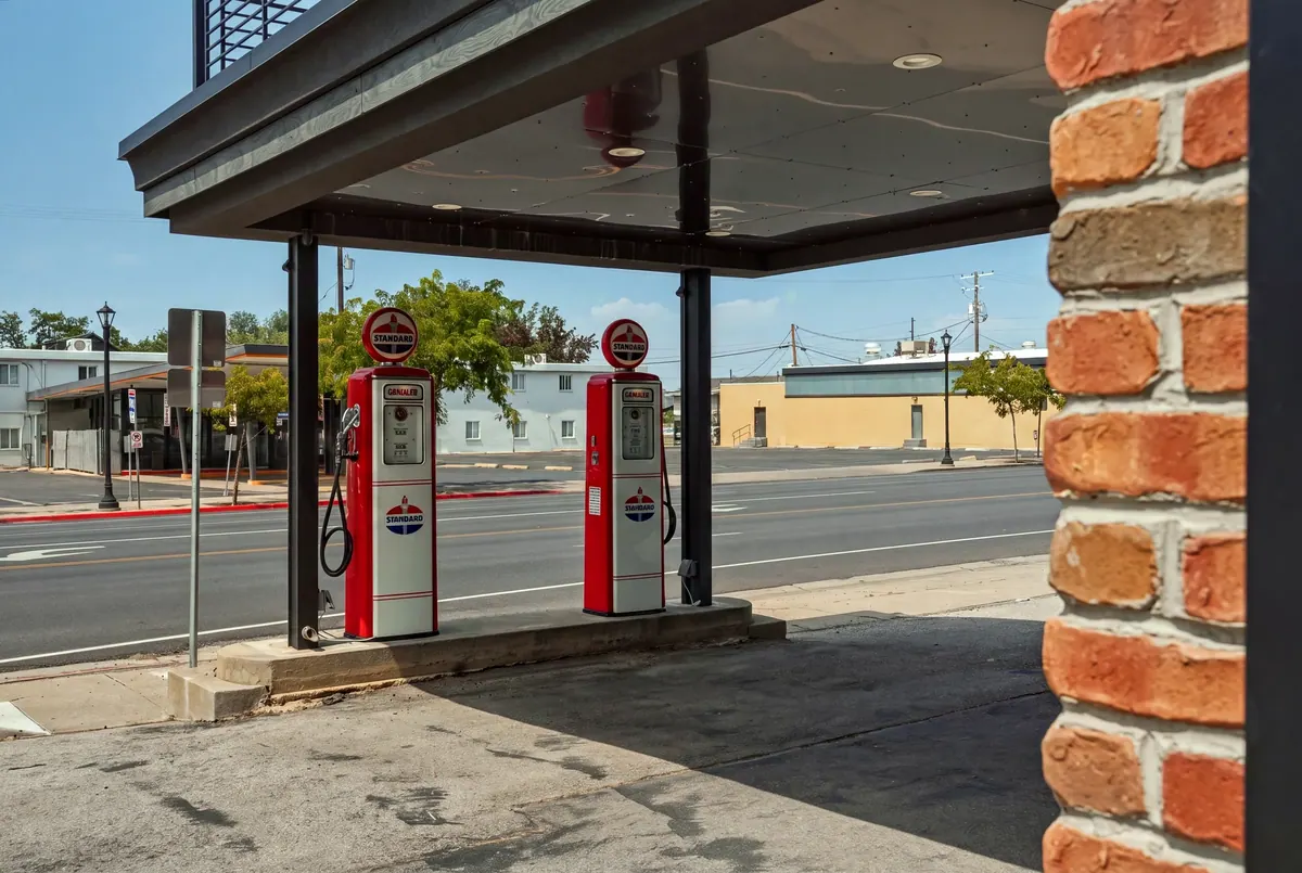 Kaysville Office Remodel — brick column detail