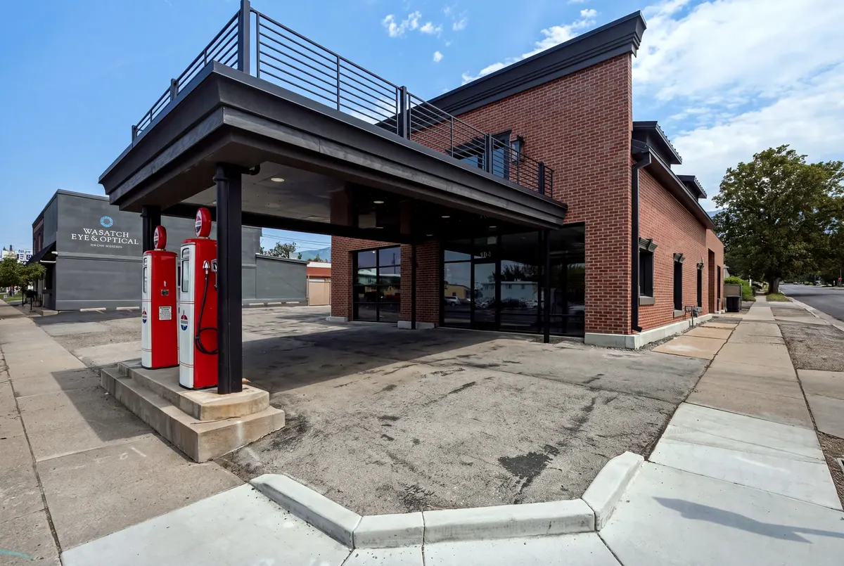 Kaysville Office Remodel — entrance canopy