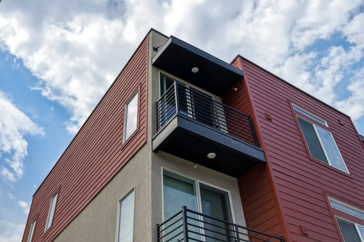 Studios On Gordon — upper story balcony detail